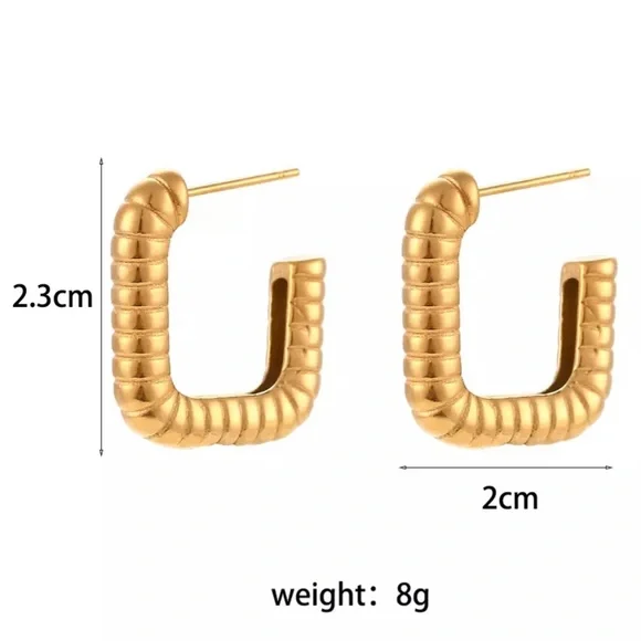 NEW GEOMETRIC 18K GOLD HOOP EARRINGS, NICE EARRINGS, CUTE EARRINGS - Picture 5 of 5